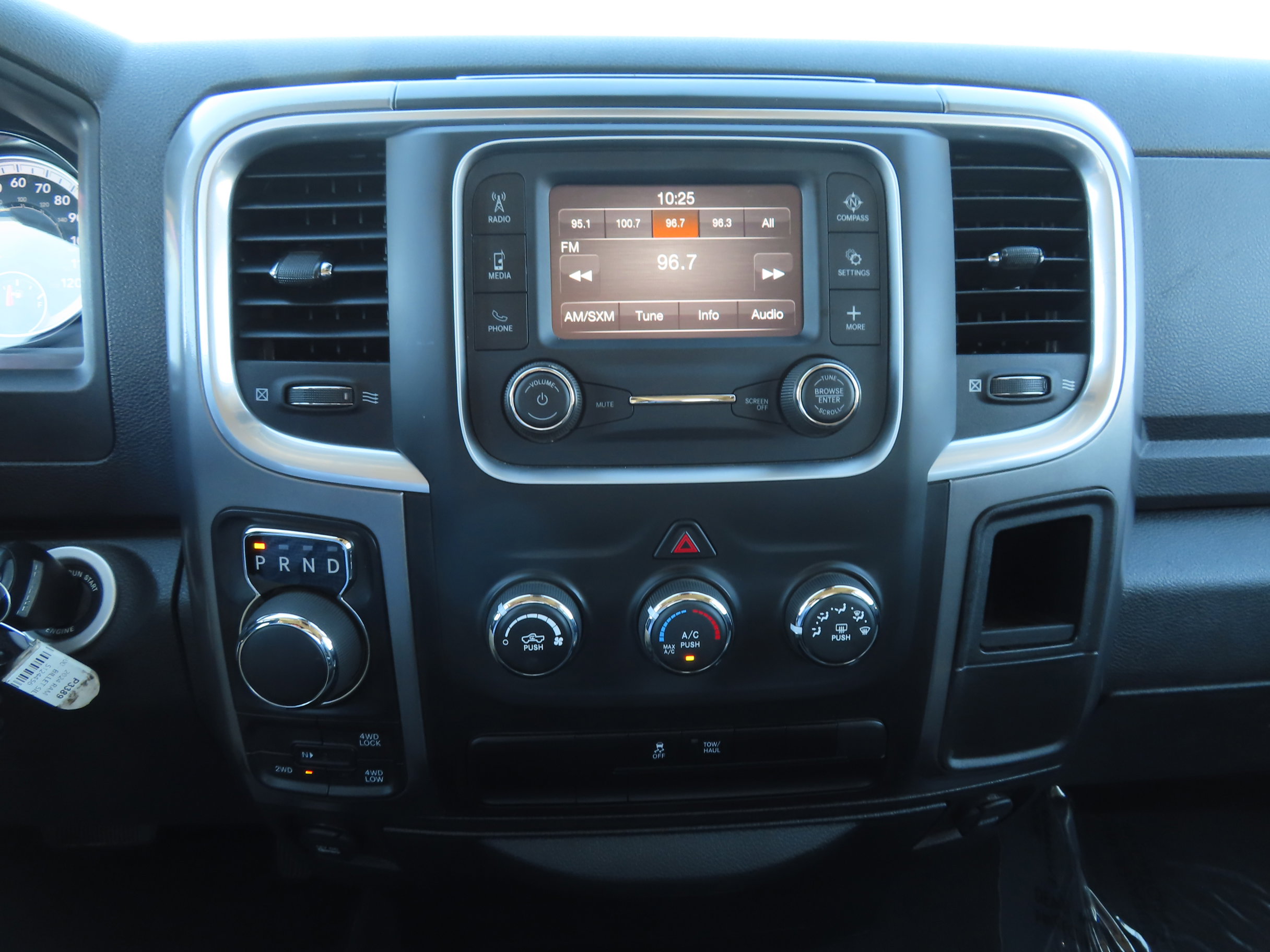 Used 2024 RAM 1500 Classic SLT image 22