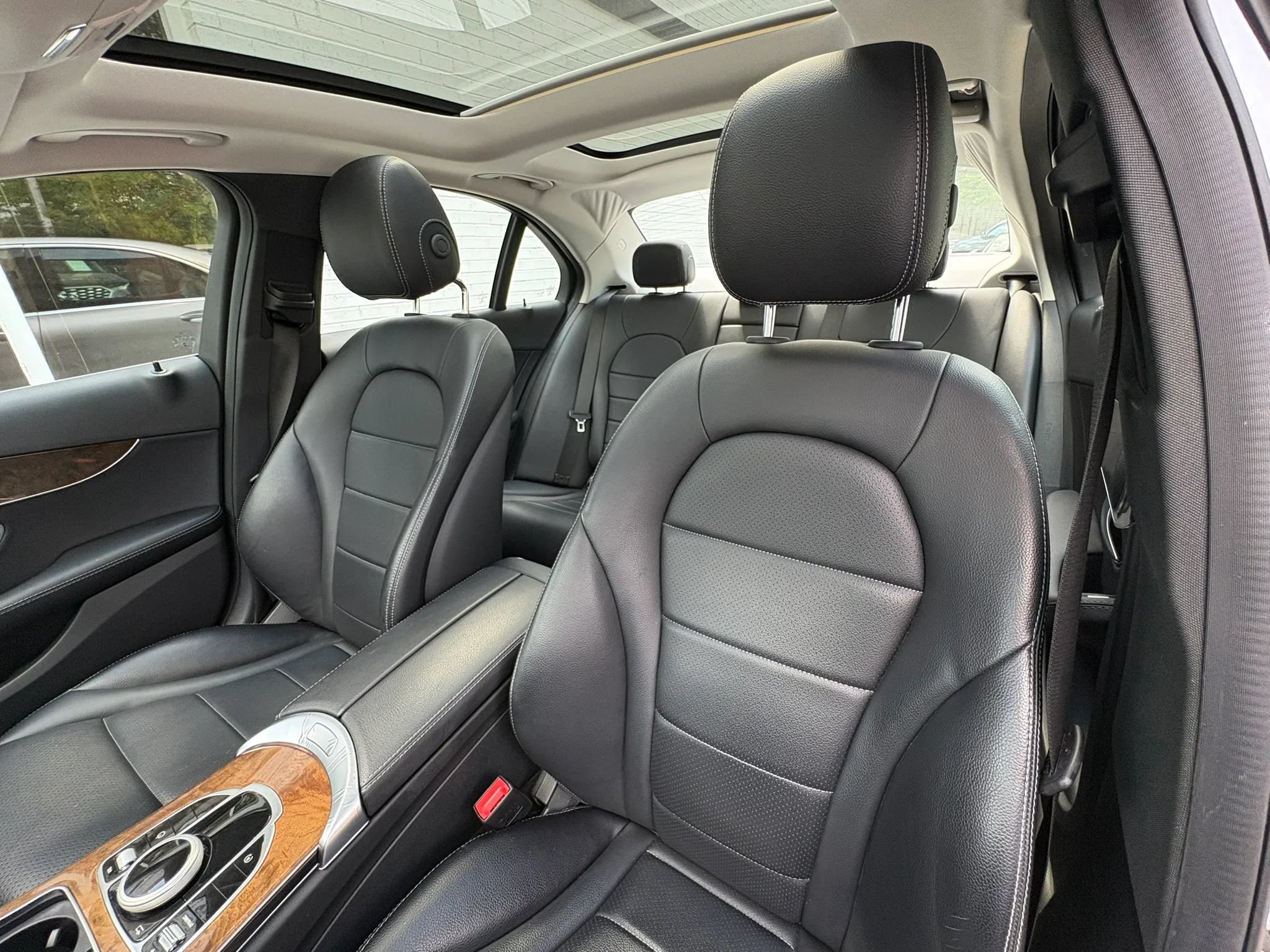 Used 2017 Mercedes-Benz C 300 4MATIC Sedan image 23