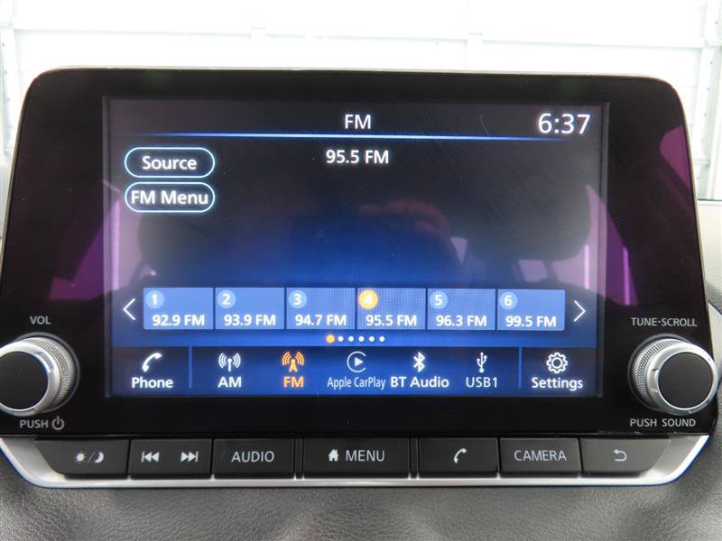 Used 2025 Nissan Sentra SV FWD image 24