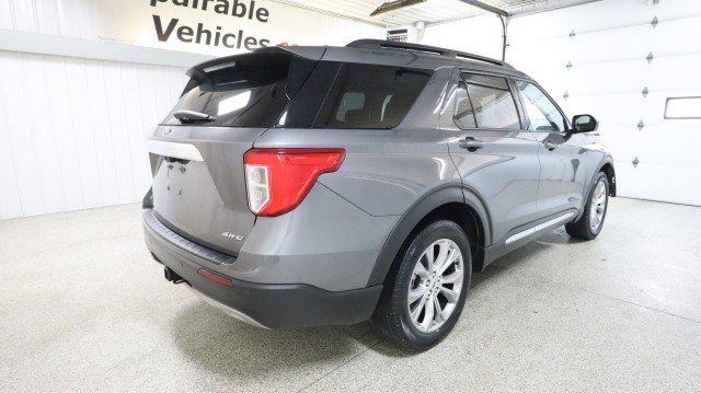 Used 2021 Ford Explorer XLT w/ Equipment Group 202A image 6