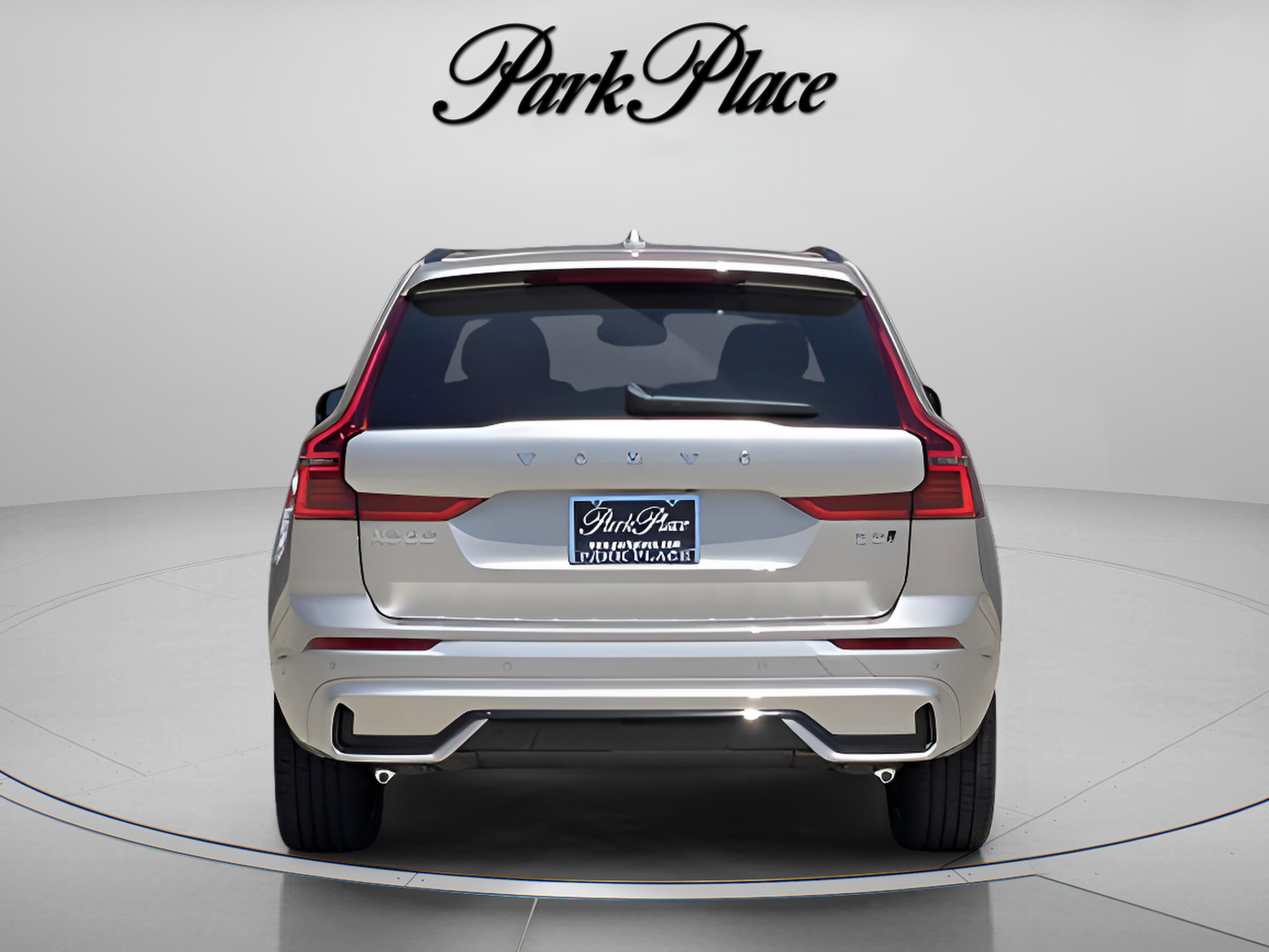 Used 2026 Volvo XC60 B5 Plus w/ Protection Package Premier AWD/4WD image 4