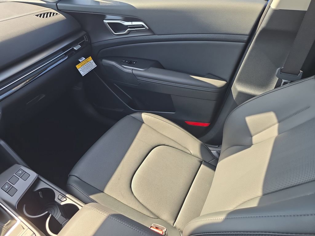 New 2026 Kia Sportage EX image 16