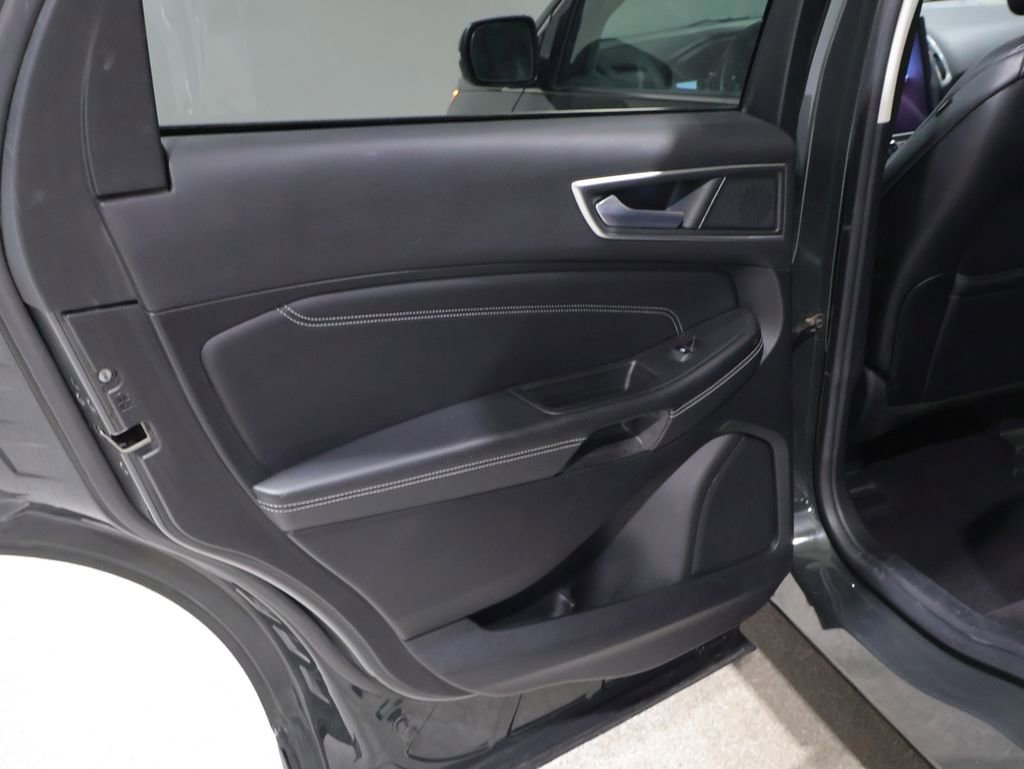 Used 2024 Ford Edge Titanium w/ Equipment Group 301A image 19