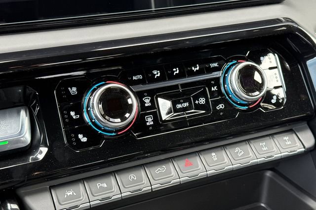 New 2026 GMC Sierra 1500 AT4X w/ LPO, Black Badging Package AWD/4WD image 24