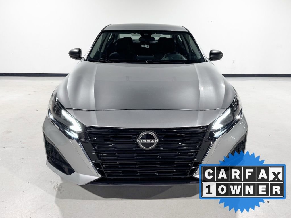 Used 2024 Nissan Altima 2.5 SV image 11
