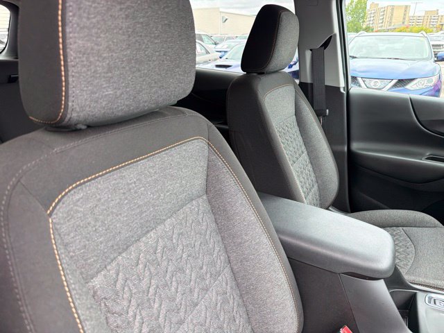 Used 2024 Chevrolet Equinox LT FWD image 18