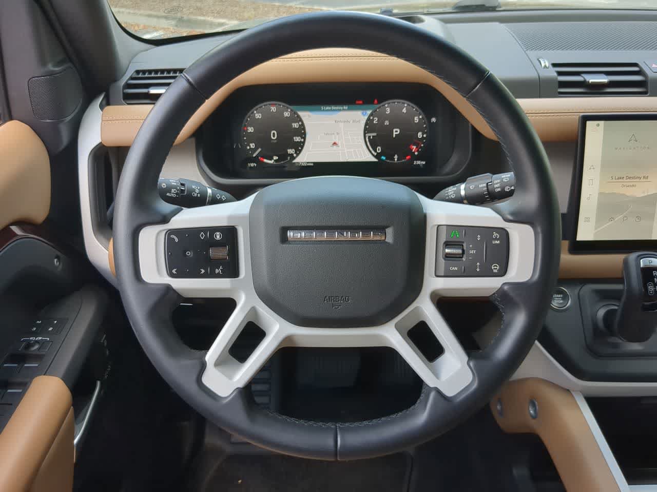 Certified 2025 Land Rover Defender 130 X-Dynamic SE AWD/4WD image 24