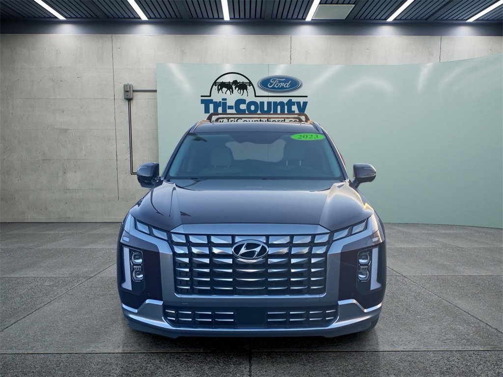 Used 2023 Hyundai Palisade Calligraphy image 1
