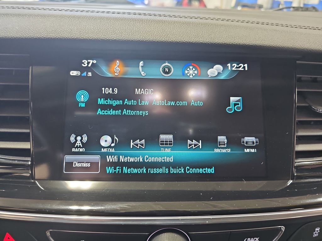 Used 2018 Buick Regal Preferred w/ Driver Confidence Package #1 image 21