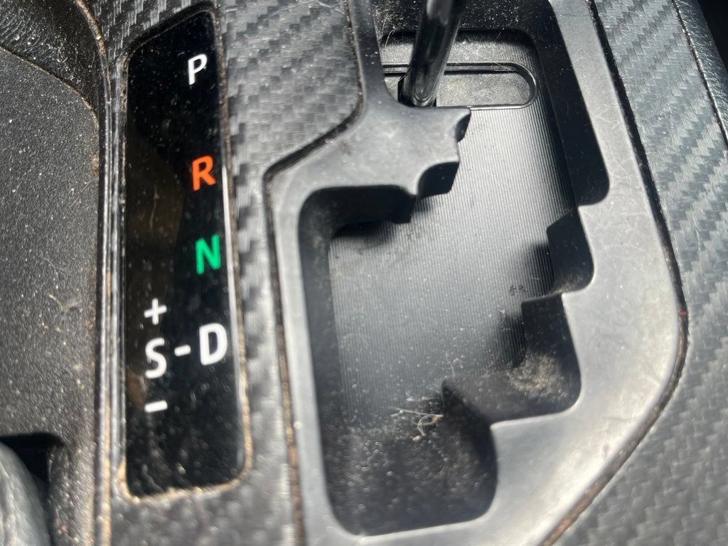 Used 2015 Toyota RAV4 LE FWD image 19