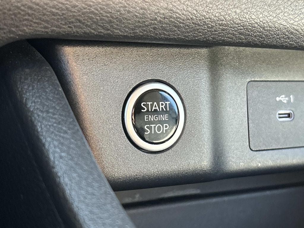 Certified 2023 Nissan Rogue SV AWD/4WD image 23