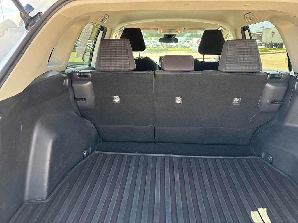 Used 2021 Toyota RAV4 LE FWD image 23