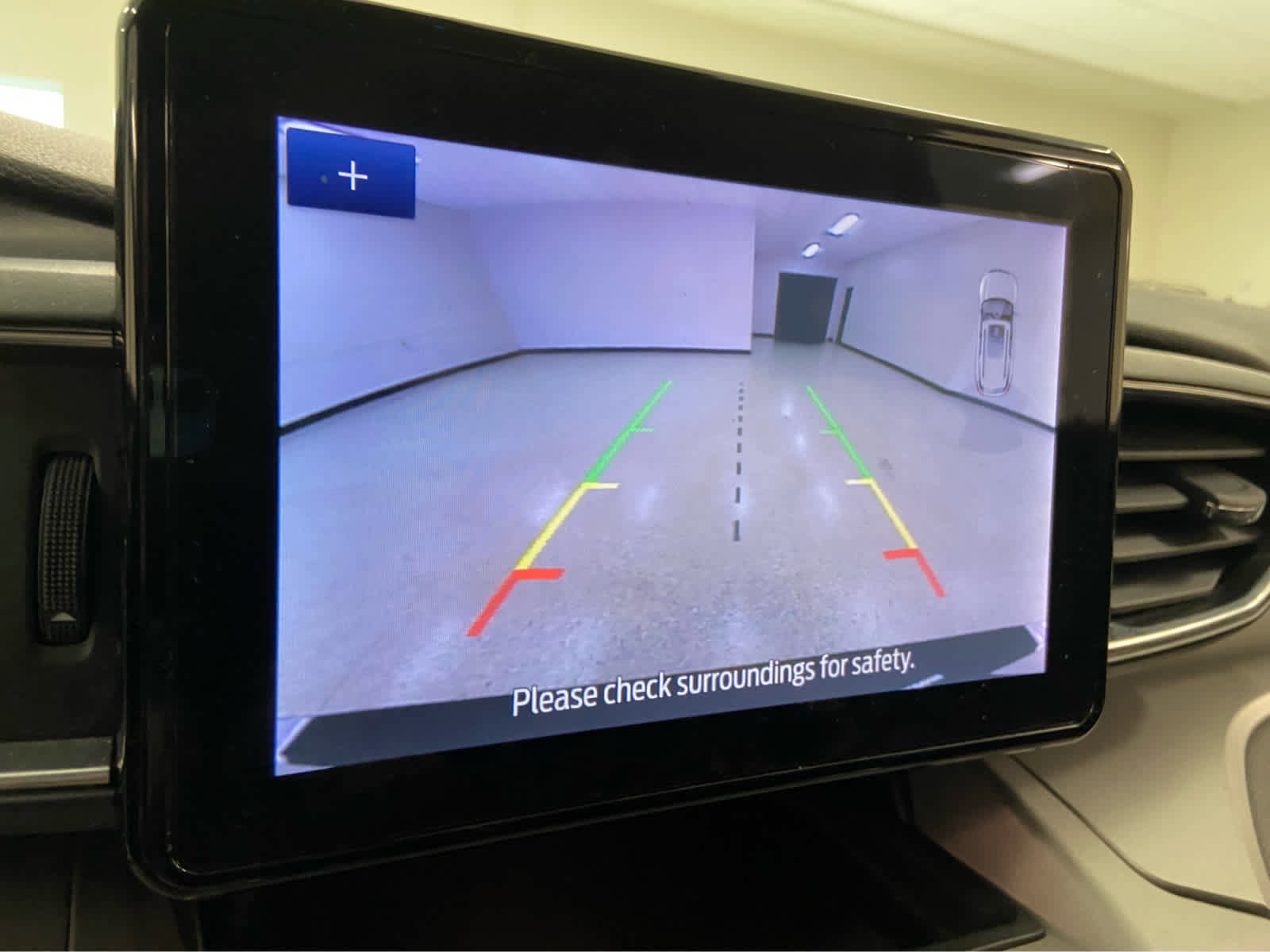 Used 2023 Ford Explorer XLT w/ Equipment Group 202A AWD/4WD image 36