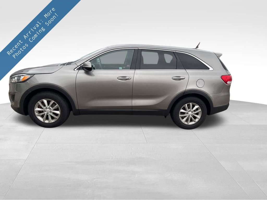 Used 2016 Kia Sorento L image 1