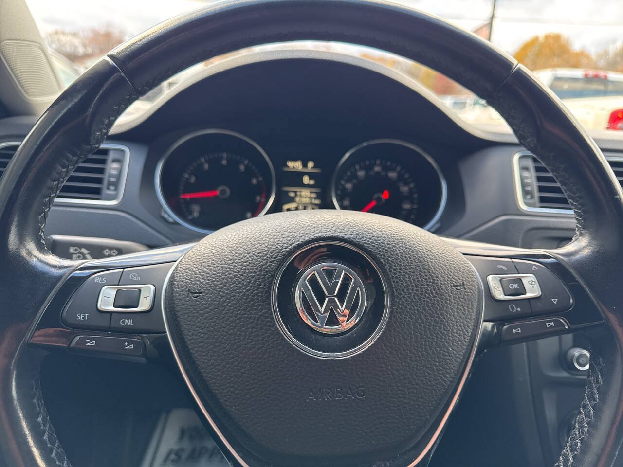 Used 2015 Volkswagen Jetta Sport FWD image 33