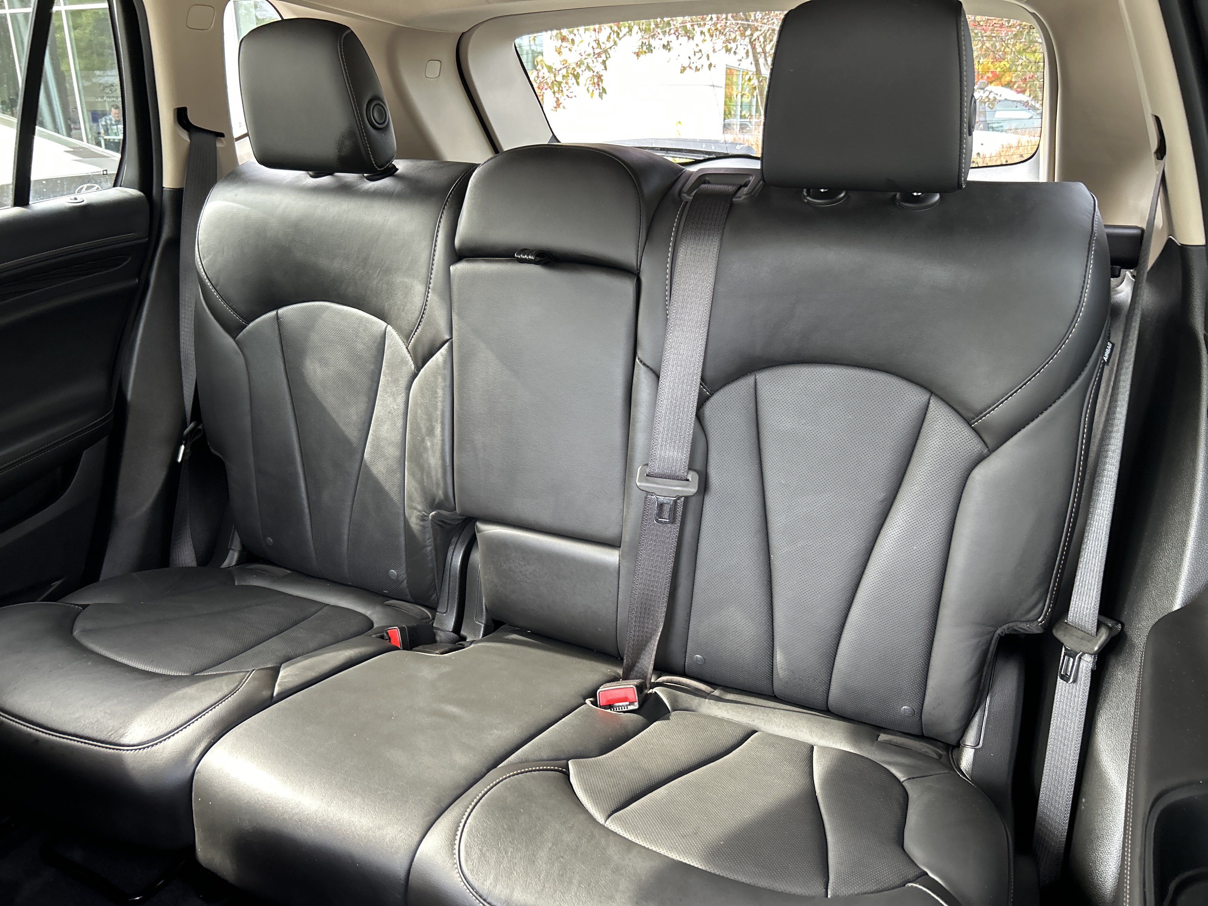 Used 2018 Buick Envision Premium w/ Driver Confidence Package AWD/4WD image 18