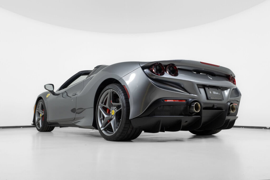 Used 2022 Ferrari F8 Tributo RWD image 18