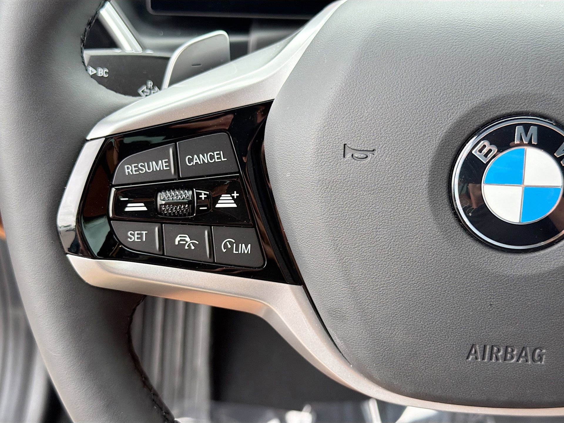 New 2025 BMW 330i xDrive Sedan w/ Convenience Package image 36