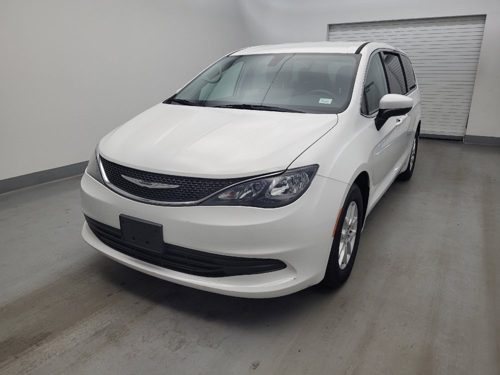 Used 2017 Chrysler Pacifica LX FWD image 15