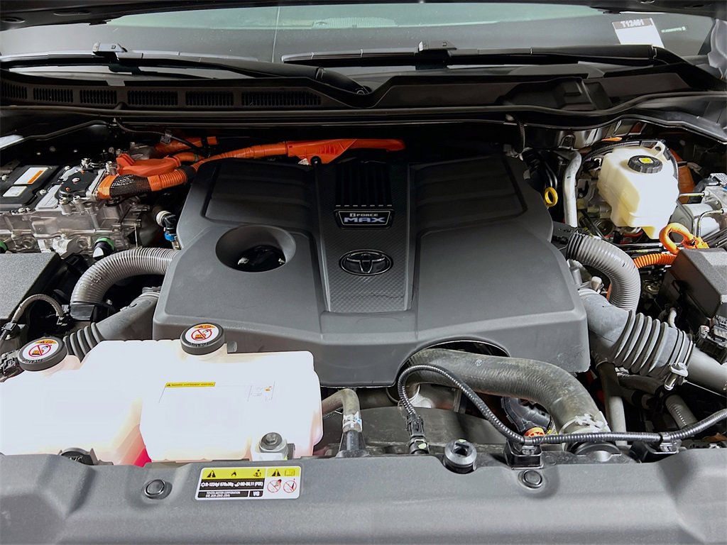 Used 2024 Toyota Tundra Limited image 25