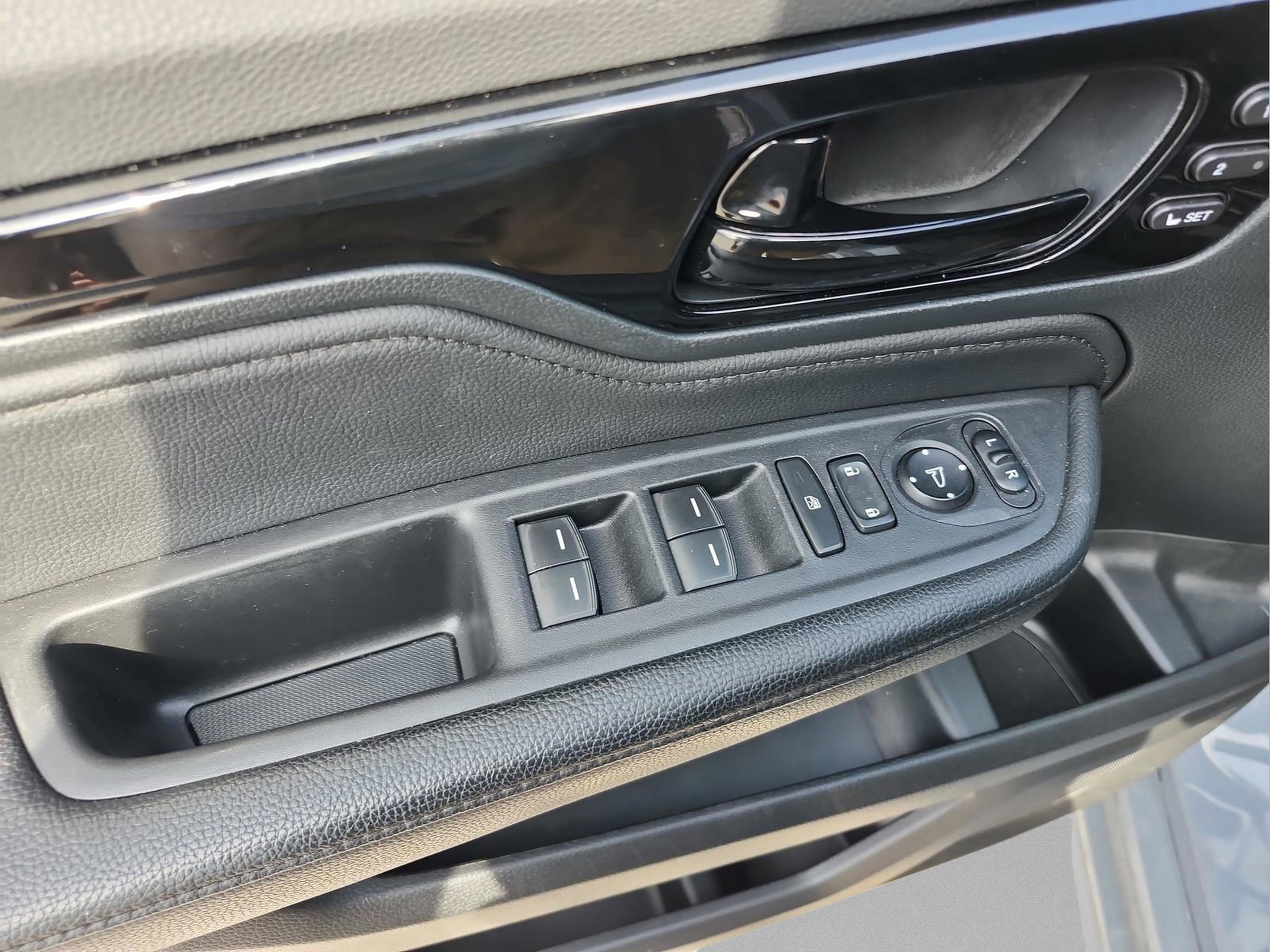 Certified 2023 Honda Odyssey Touring image 17