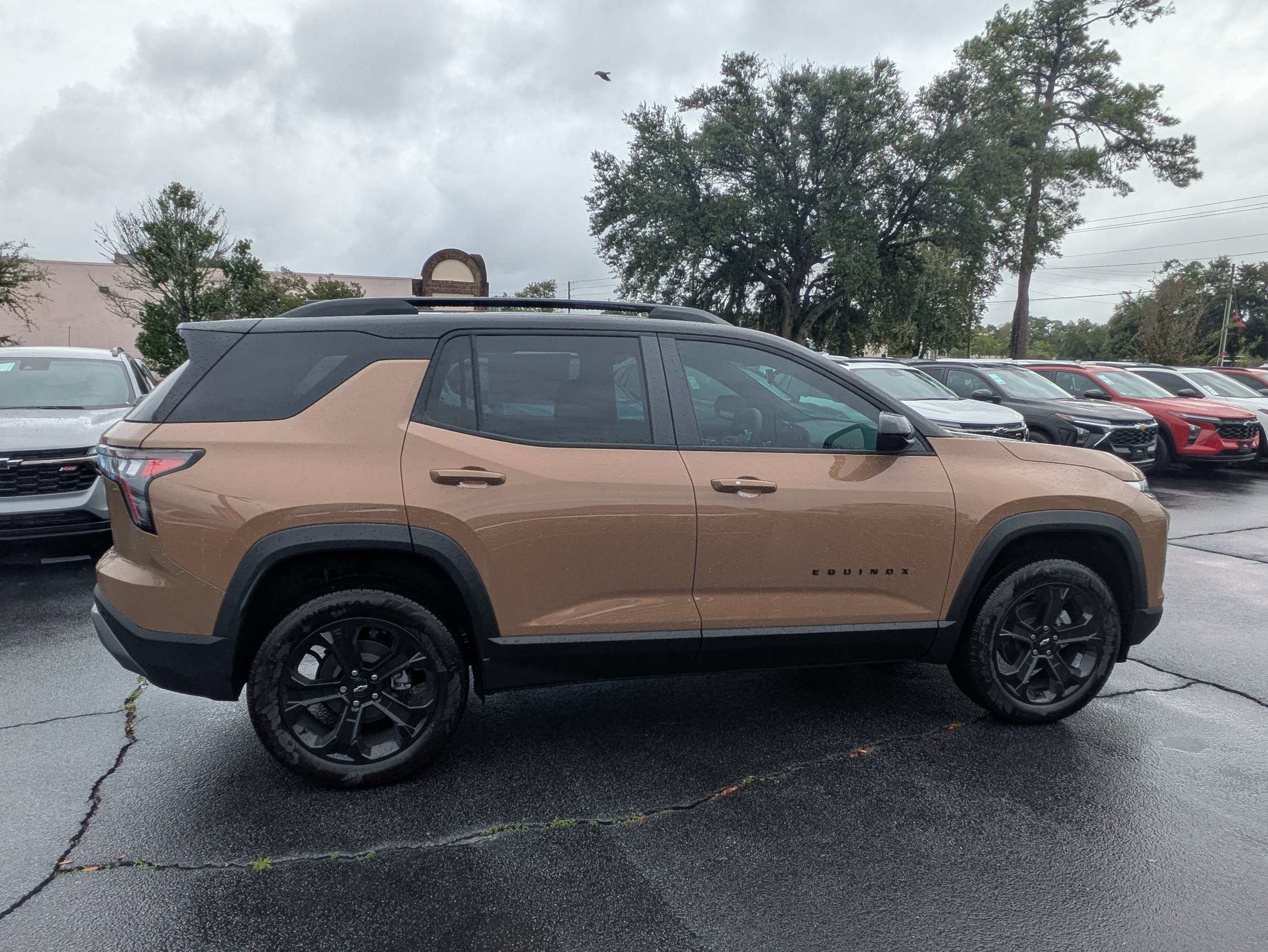 New 2027 Chevrolet Equinox LT w/ Convenience Package II FWD image 26