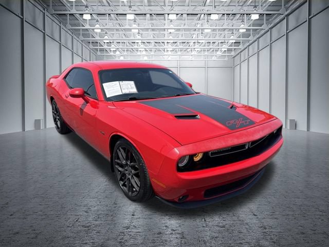 Used 2015 Dodge Challenger R/T Plus RWD image 7