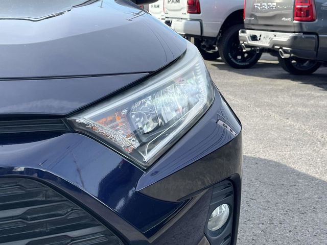 Used 2019 Toyota RAV4 XLE Premium image 9