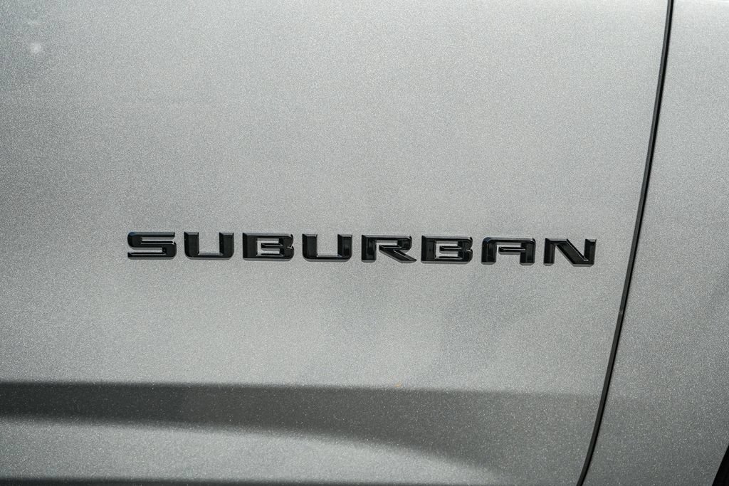 New 2026 Chevrolet Suburban LT w/ Comfort Package AWD/4WD image 8
