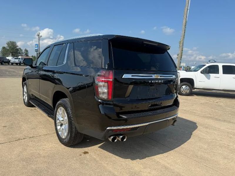 Used 2022 Chevrolet Tahoe Premier AWD/4WD image 32