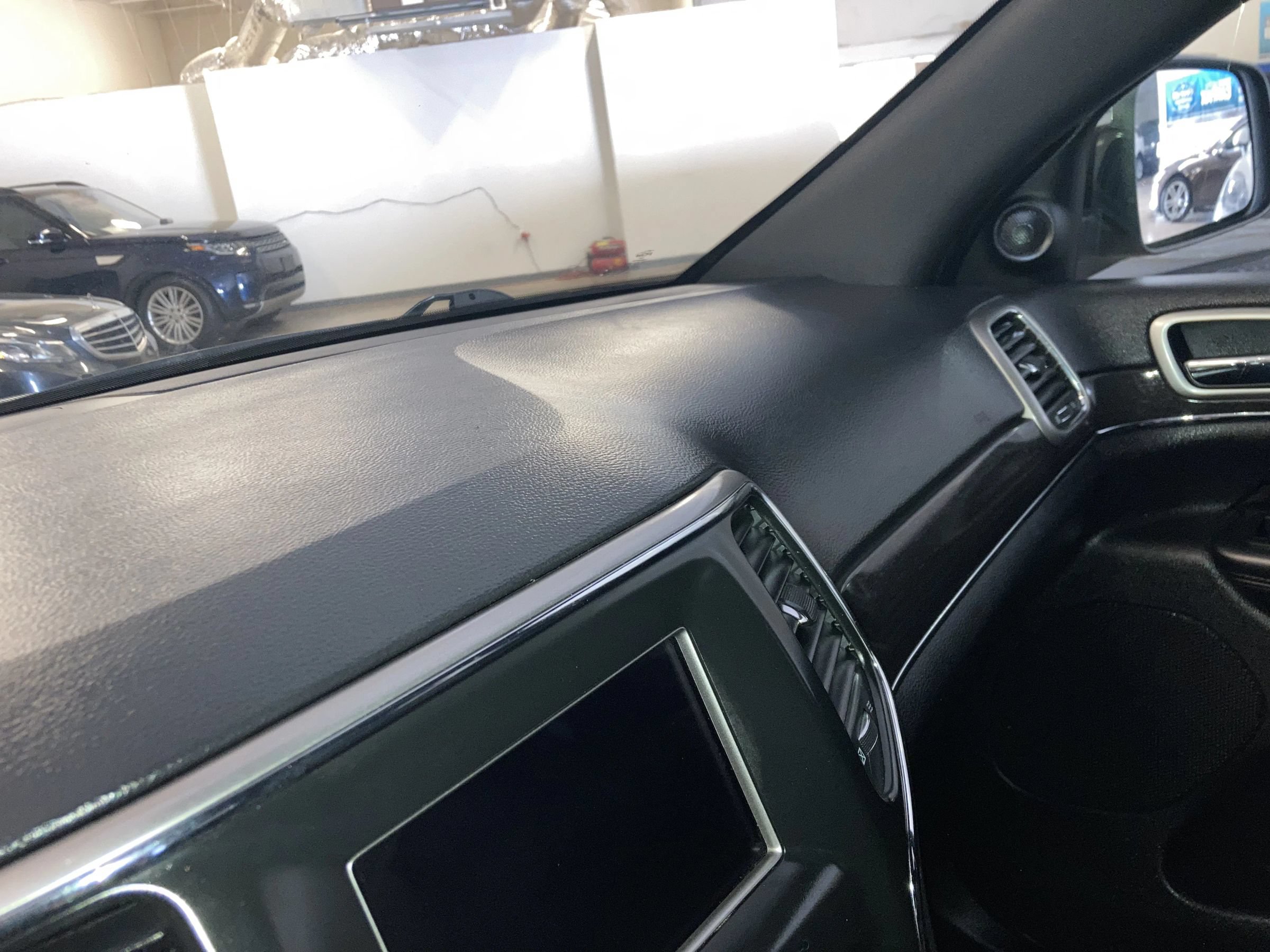Used 2018 Jeep Grand Cherokee Limited AWD/4WD image 31