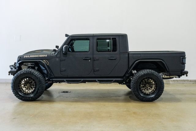 Used 2025 Jeep Gladiator Rubicon w/ Safety Group AWD/4WD image 5