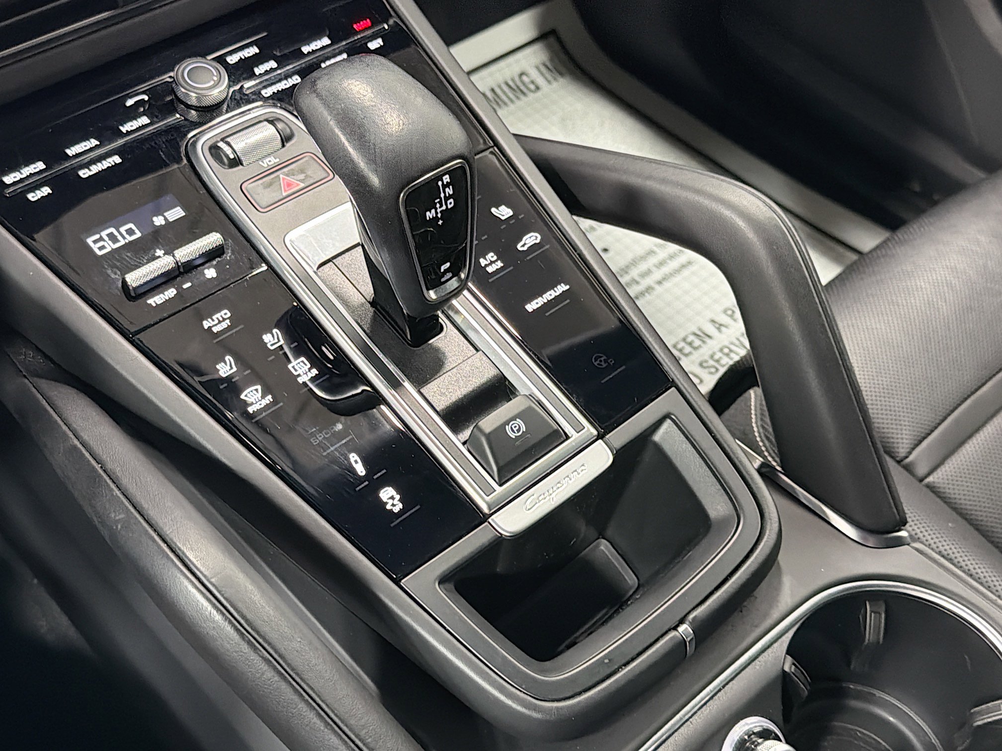 Certified 2023 Porsche Cayenne Turbo S AWD/4WD image 27