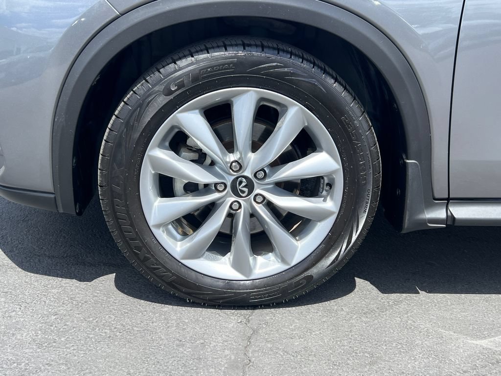 Used 2020 INFINITI QX50 Luxe w/ Navigation Package AWD/4WD image 6