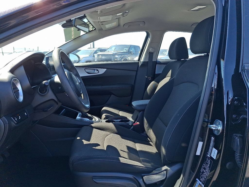 Certified 2023 Kia Forte LXS w/ LXS Technology Package FWD image 14