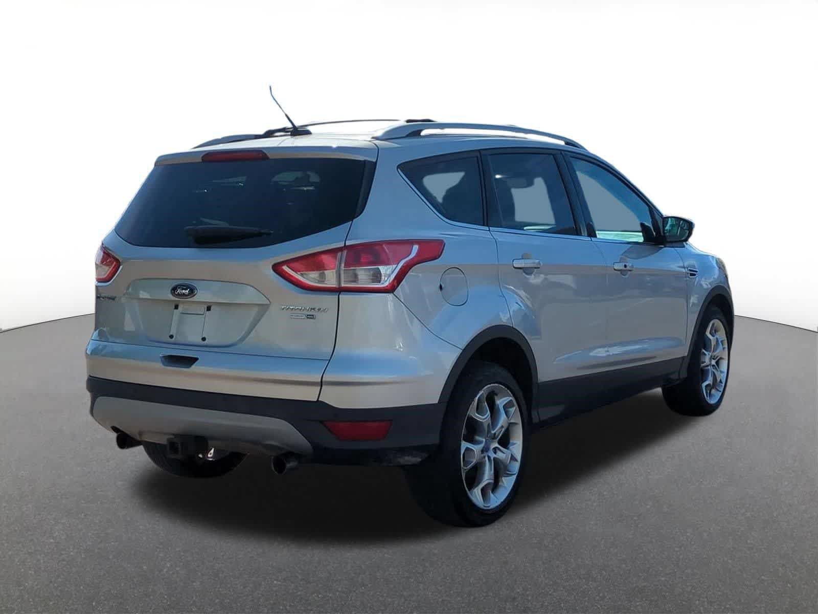 Used 2013 Ford Escape Titanium w/ Class II Trailer Tow Pkg AWD/4WD image 6