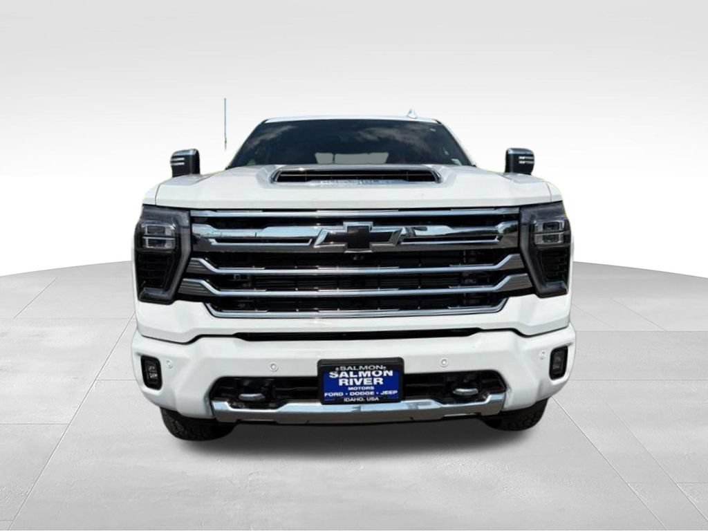 New 2025 Chevrolet Silverado 3500 High Country w/ Technology Package AWD/4WD image 2