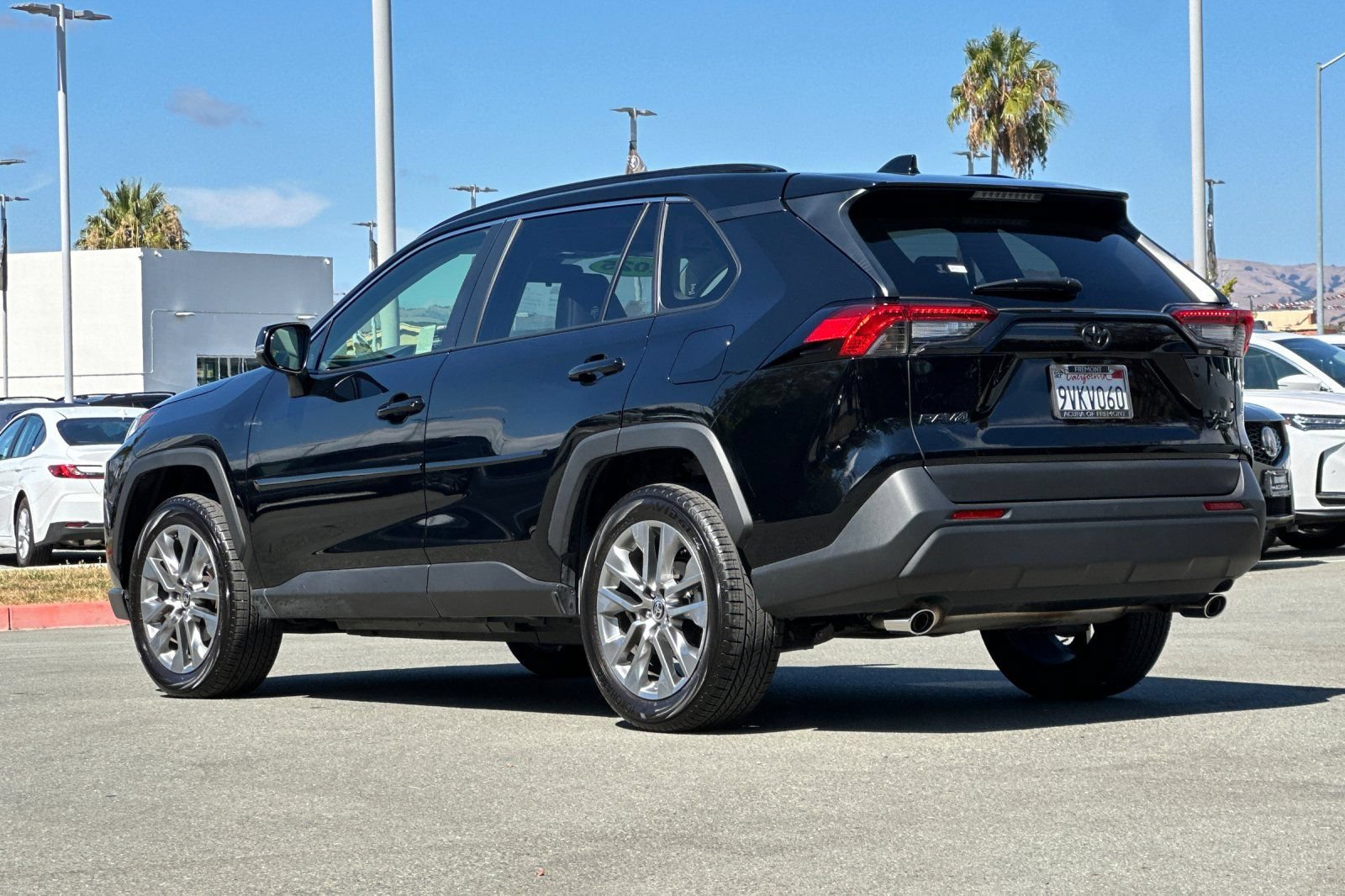 Used 2025 Toyota RAV4 XLE Premium AWD/4WD image 6