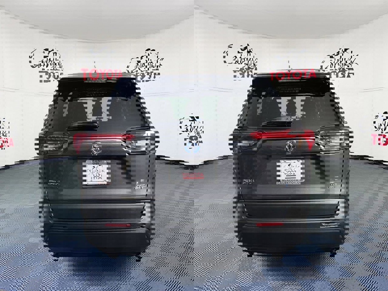 Used 2024 Toyota RAV4 LE image 6