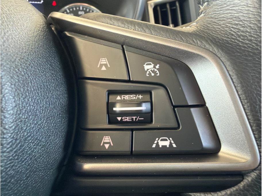 Used 2019 Subaru Impreza 2.0i Limited w/ Popular Package #2 AWD/4WD image 18