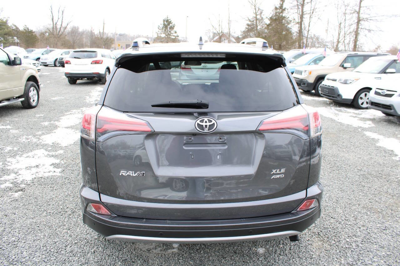 Used 2017 Toyota RAV4 XLE image 8