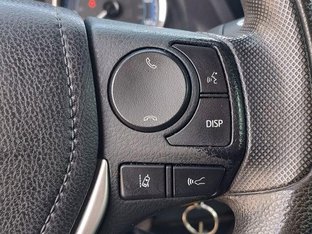 Used 2018 Toyota Corolla LE image 19