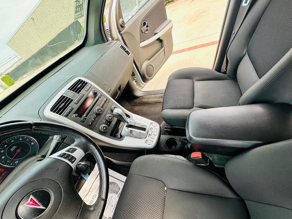 Used 2009 Pontiac Torrent Base 4dr SUV w/ Preferred Package image 14