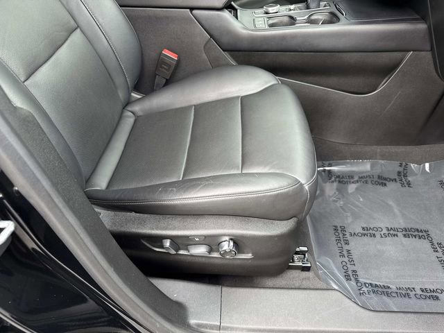 Used 2021 Cadillac XT4 Premium Luxury image 15