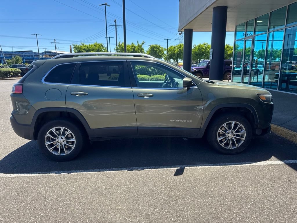 Used 2019 Jeep Cherokee Latitude Plus w/ Comfort/Convenience Group AWD/4WD image 7