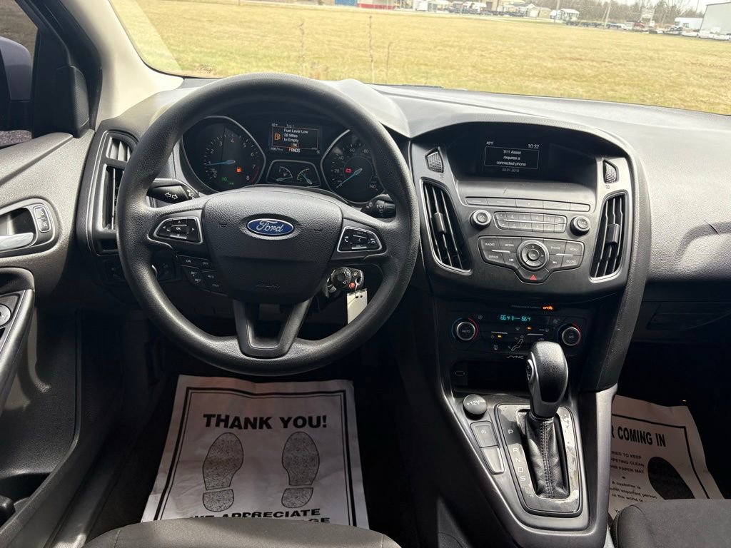 Used 2018 Ford Focus SE w/ SE Appearance Package image 27