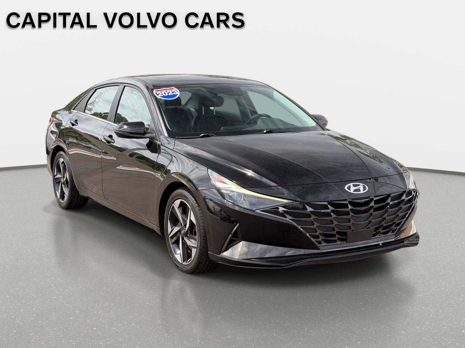 Used 2023 Hyundai Elantra Limited image 3