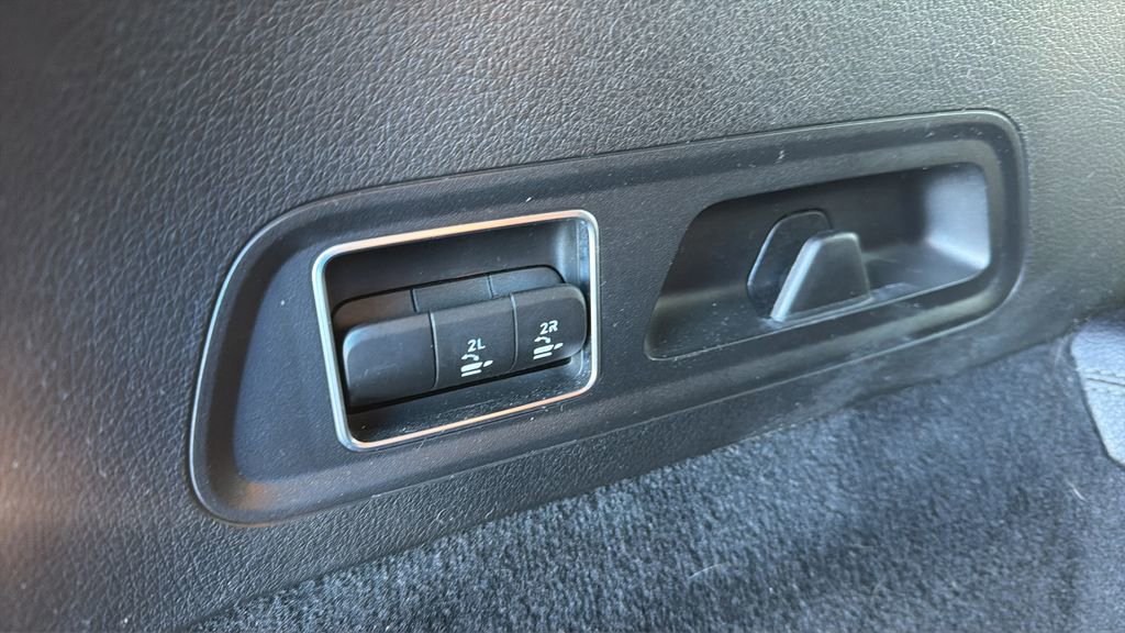 Used 2020 Mercedes-Benz GLS 450 4MATIC image 27