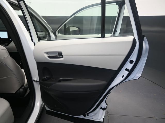 Used 2026 Toyota Corolla Cross L image 21