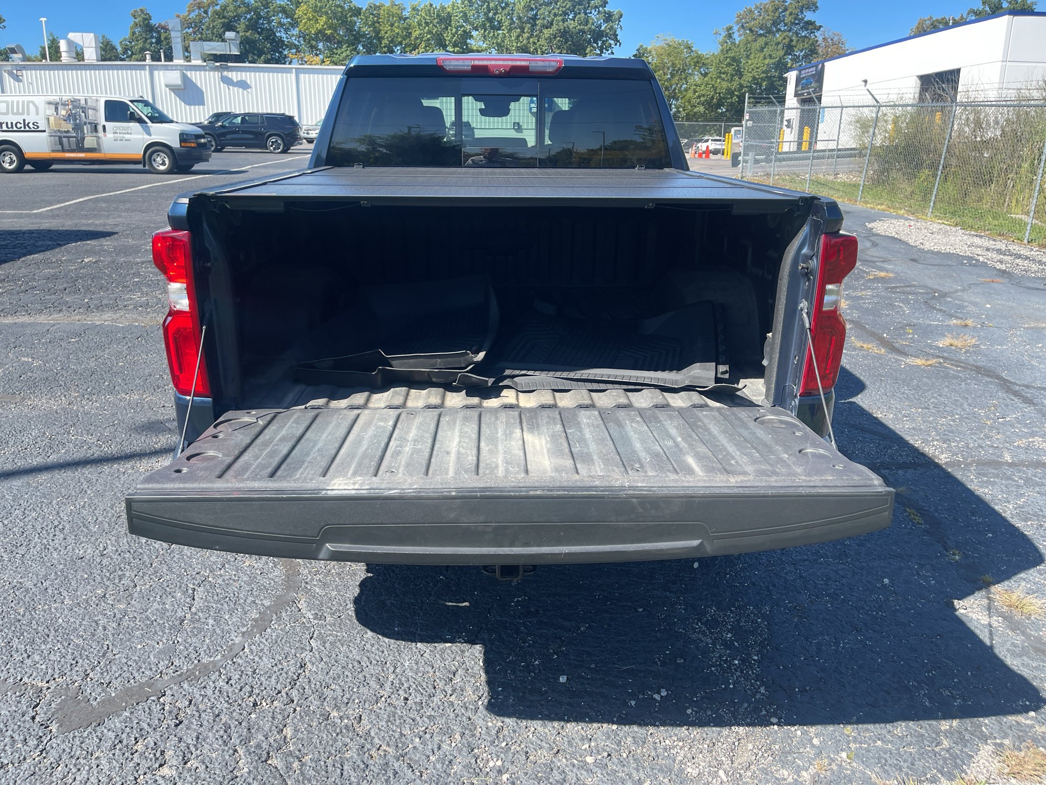 Used 2022 Chevrolet Silverado 1500 LTZ w/ LTZ Premium Package AWD/4WD image 27